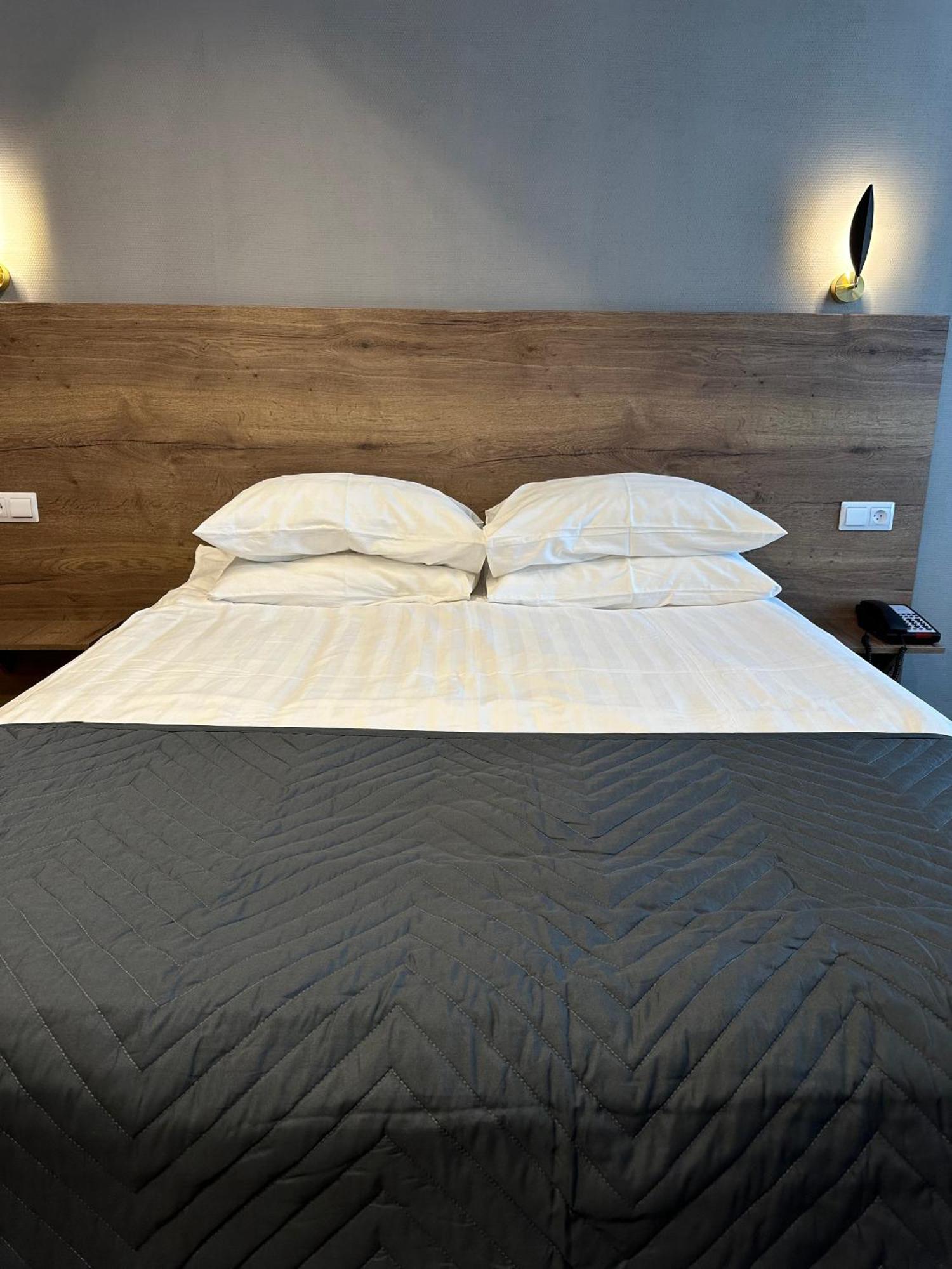 Hotel Gloria Deluxe Борово Екстериор снимка